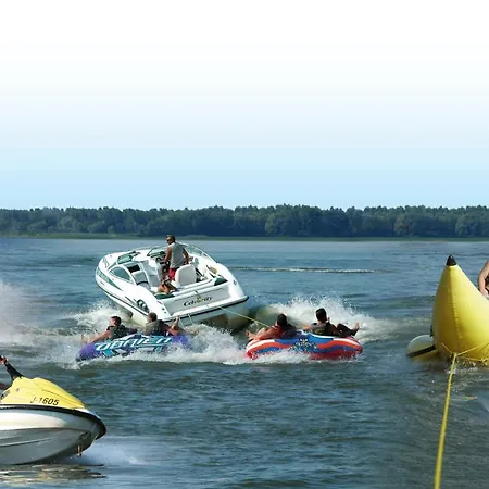 Tovaros Vendeghaz * Абадсалок