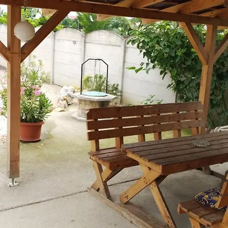 Tovaros Vendeghaz Апартаменты Абадсалок