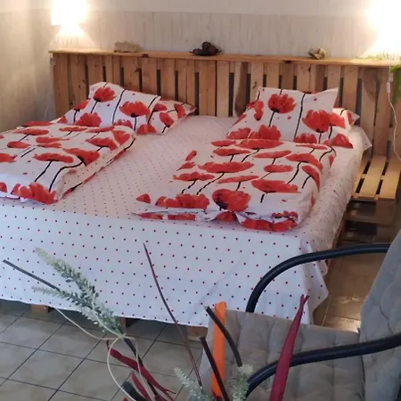 Tovaros Vendeghaz