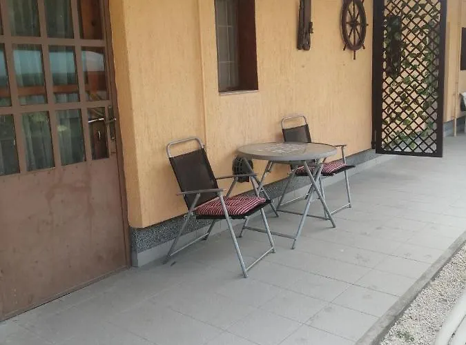 Tóváros