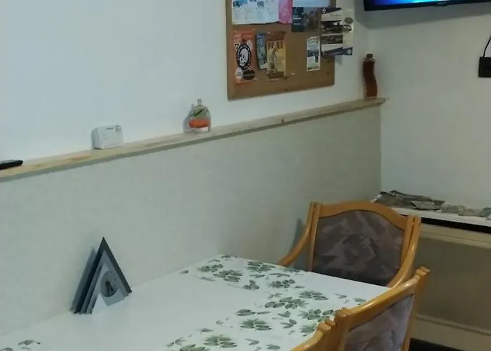 Tovaros Vendeghaz Abadszalok